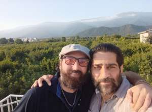 جهان رازآلود و فانتزی عباس محمودی در مجموعه داستان «رمزخوان»