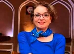 خوانش شعر صندلی برای مردگان علی مومنی
