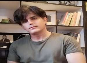 شعری از روح الله آبسالان