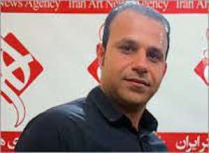 نوری بر نام ف.  غروب
بهنود بهادری