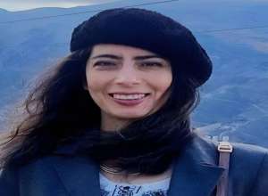 شعرهایی از ماندانا قربانی